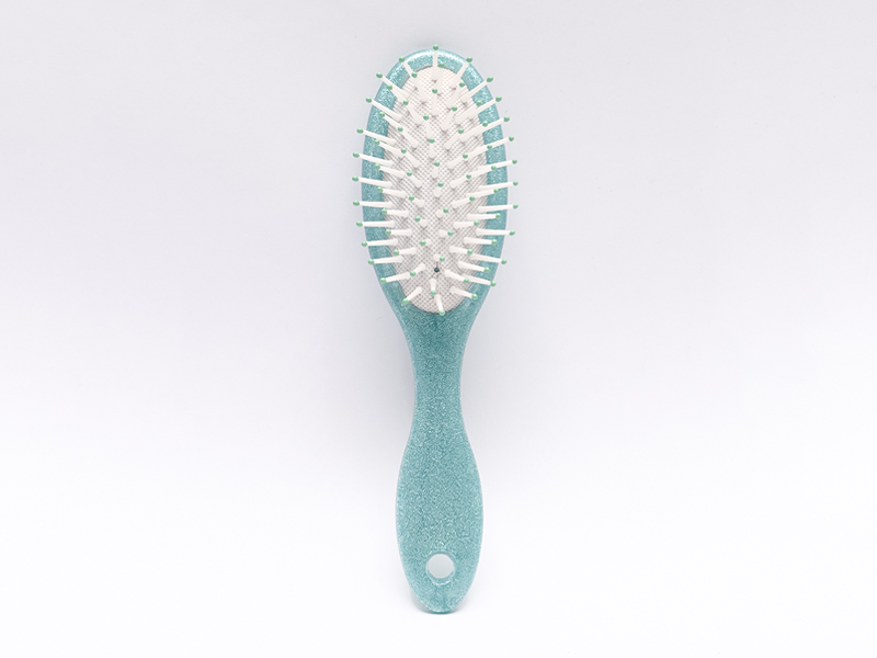 2022 Small Plastic Baby Massaging Brush