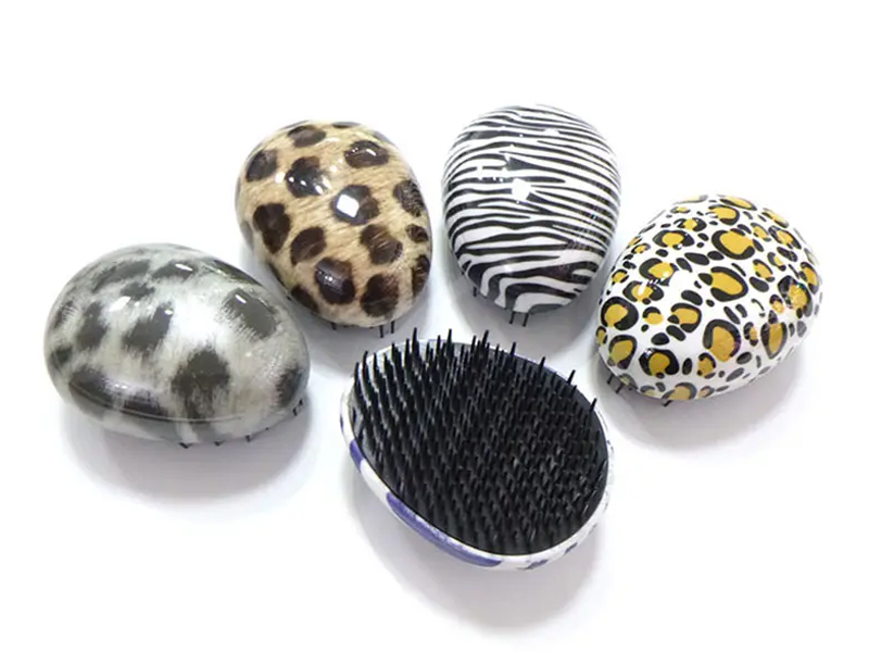 Scalptum Suspendisse Ovum Shaped Travel Comb