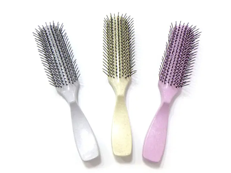 Plastic LAETUS Detangling Hair Brush