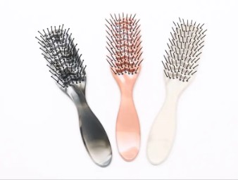 Quomodo utuntur Pectine Plastic Hair?